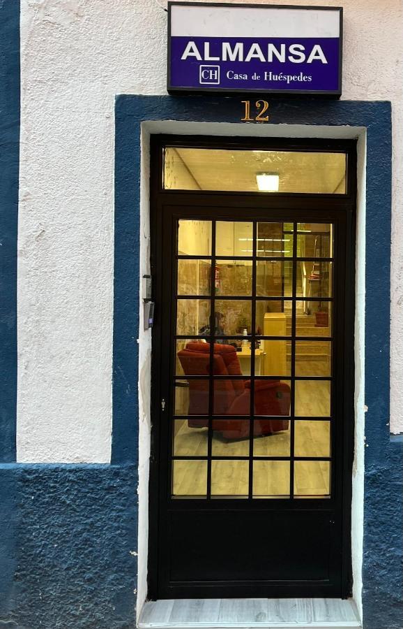 فندق Casa De Huespedes Almansa مدريد المظهر الخارجي الصورة