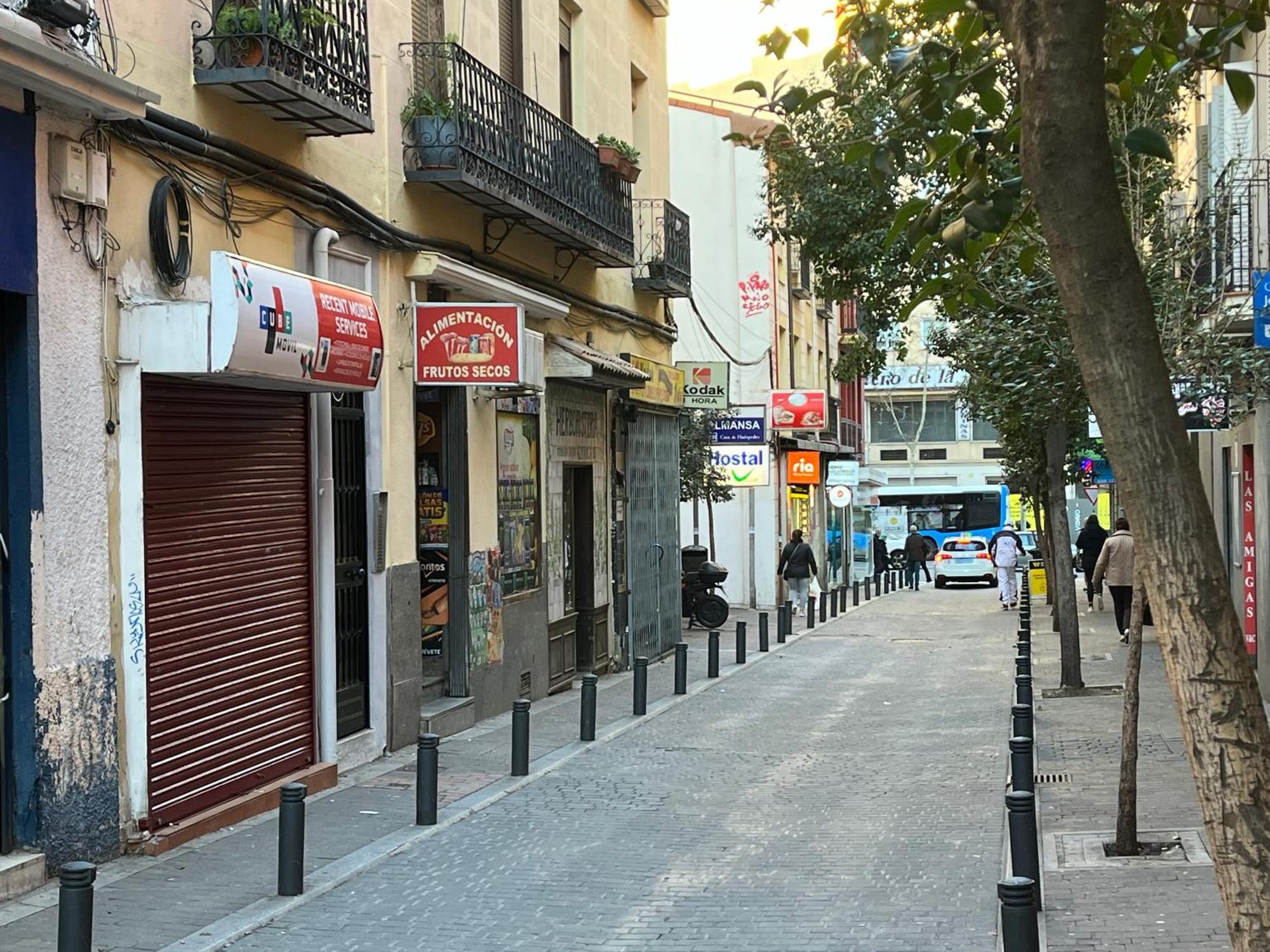 فندق Casa De Huespedes Almansa مدريد المظهر الخارجي الصورة