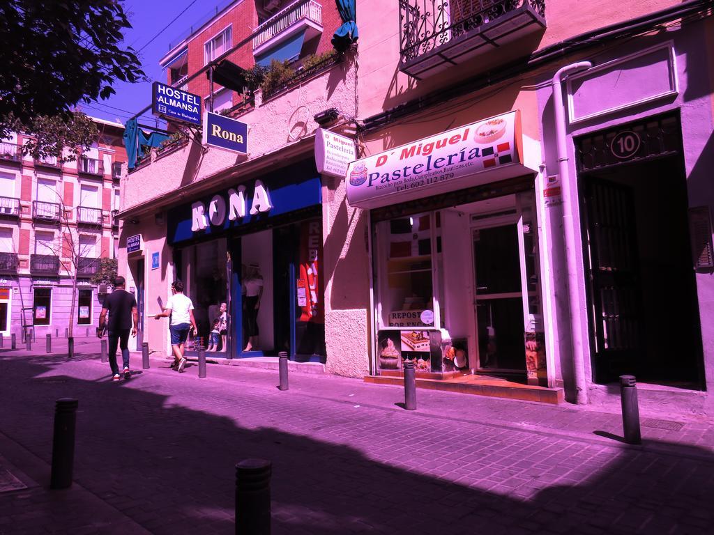 فندق Casa De Huespedes Almansa مدريد المظهر الخارجي الصورة